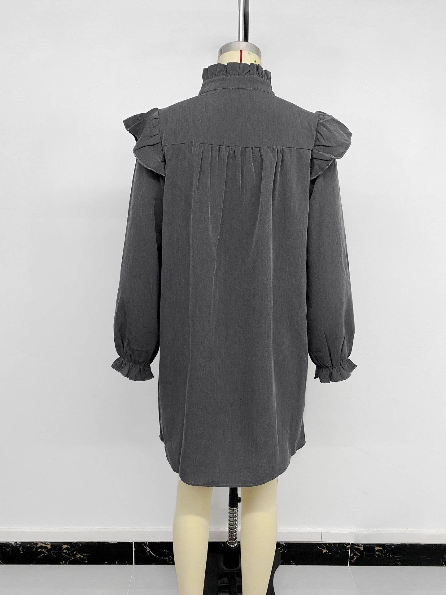 Solid-color ruffled loose stand-up collar dress