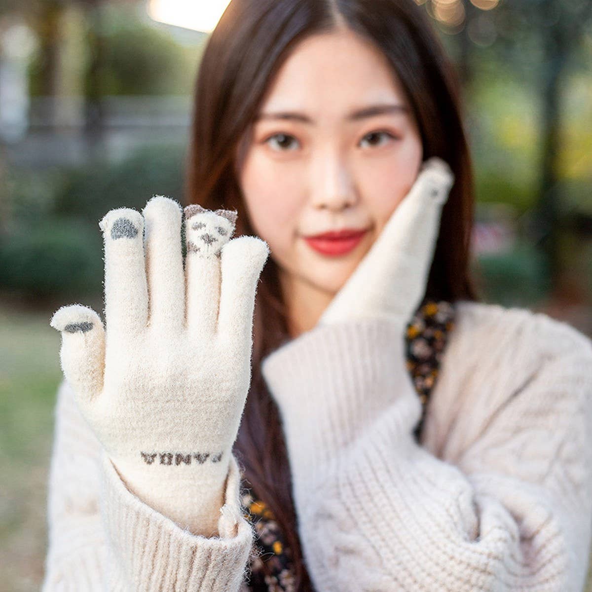 RED PANDA KNITTED WARM TOUCHSCREEN GLOVES_CWAG0152