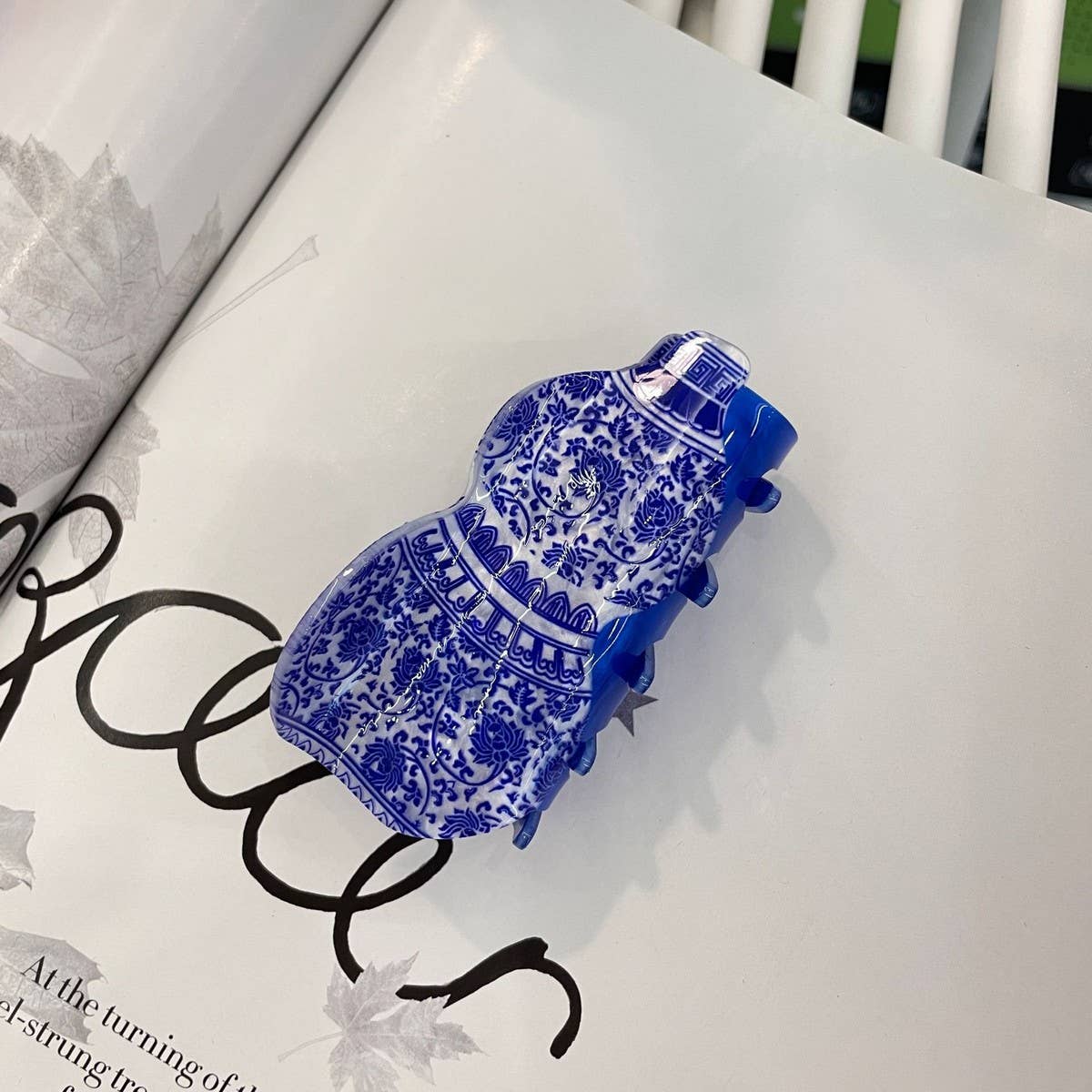 CWAHA1511_ALL KINDS OF CUTENESS HAIR CLAW CLIP