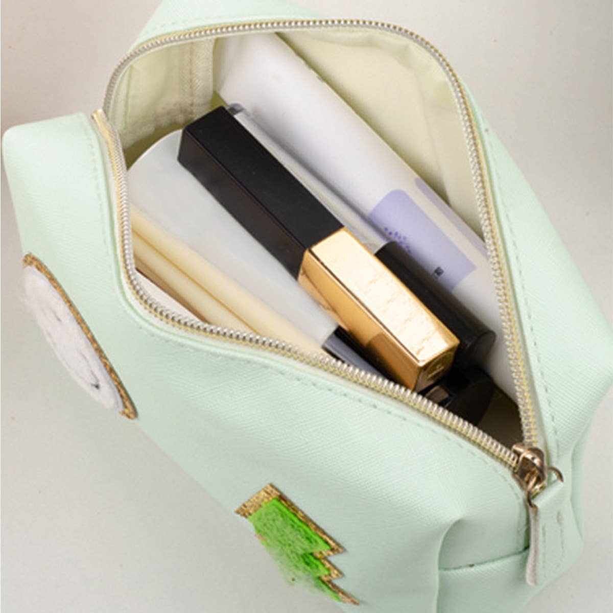 WOMEN FASHION LETTER STICK PORTABLE COSMETIC BAG_CWAB0592