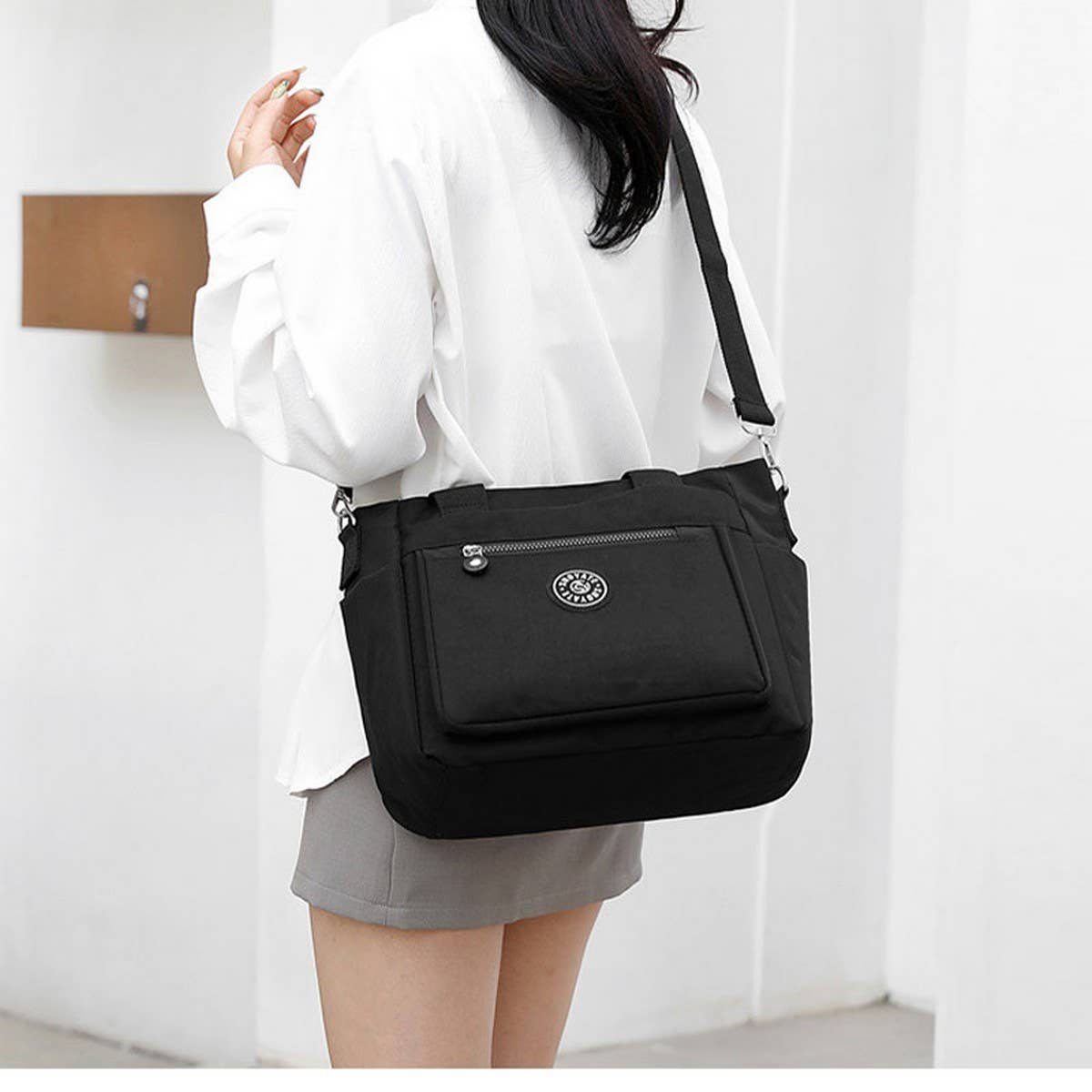 NYLON BAG LARGE CAPACITY SHOULDER MESSENGER BAG_CWASC1786