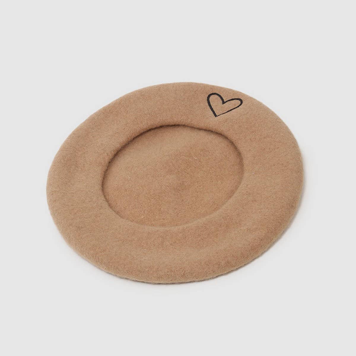 HEART EMBROIDERED FASHION COMMUTER BERET_CWAH1944