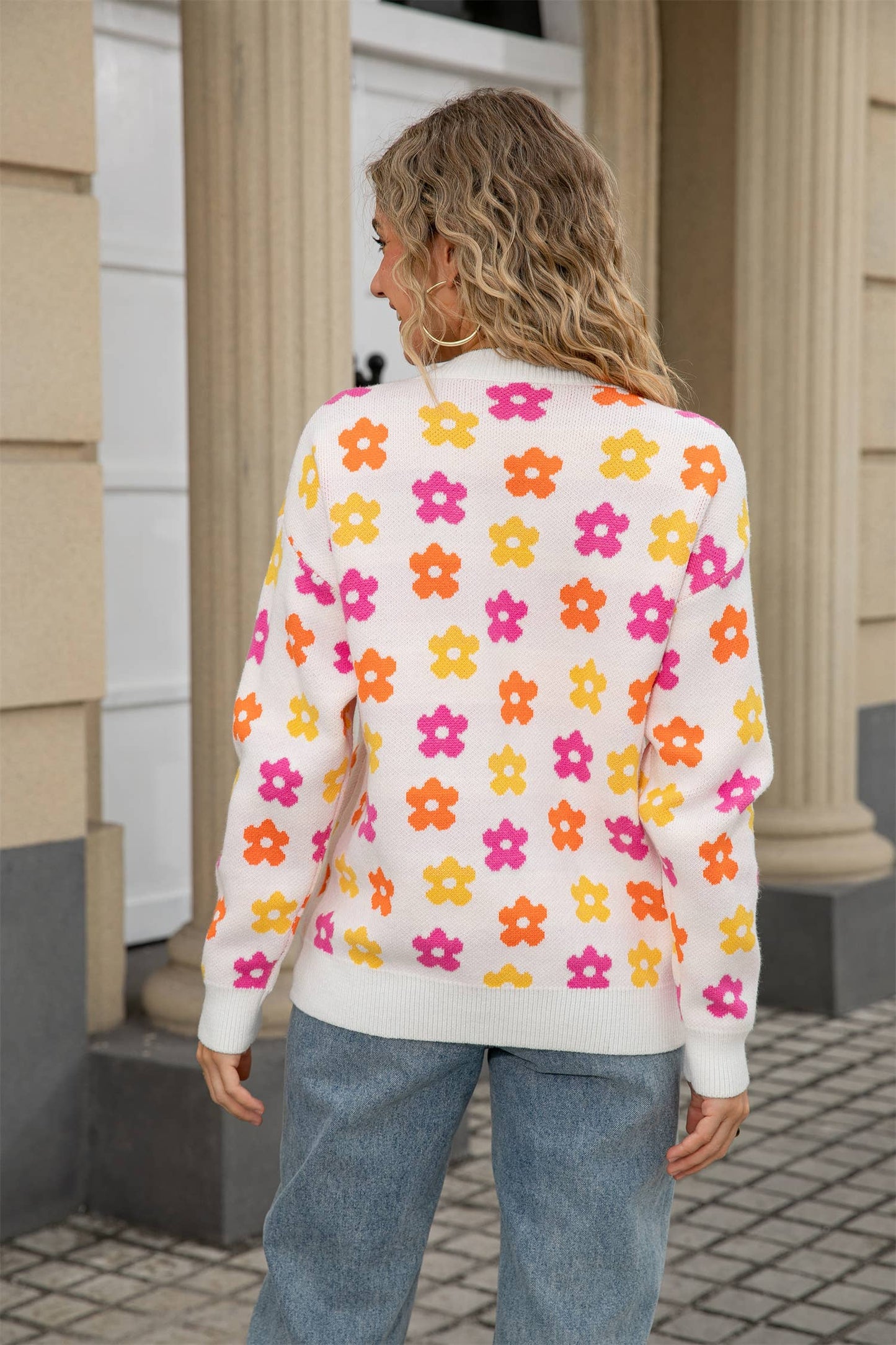 Versatile flower-printed warm threaded sweater