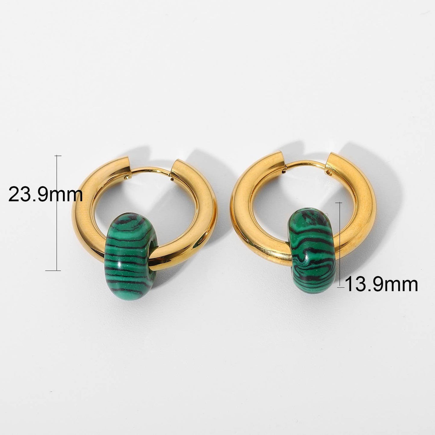 Irregular Baroque pearl stud earrings