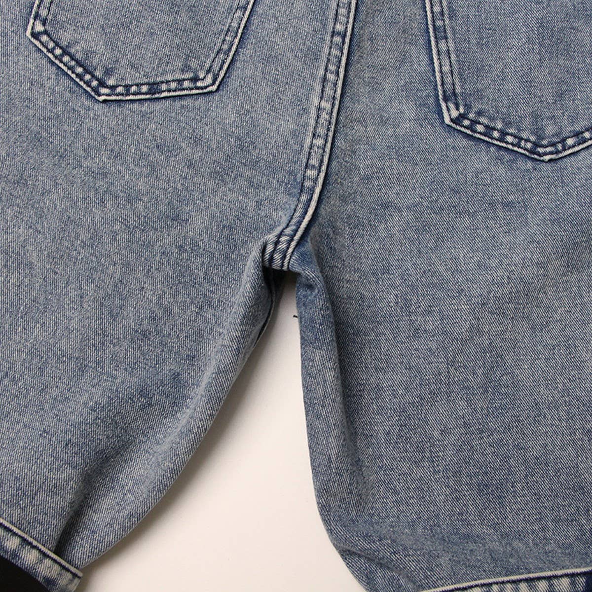 WOMENS PATCHWORK KNEE EXPOSED STRAIGHT LEG JEANS