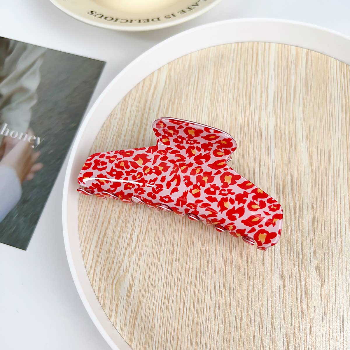 Tropical hollowed-out clipper floral hair clip