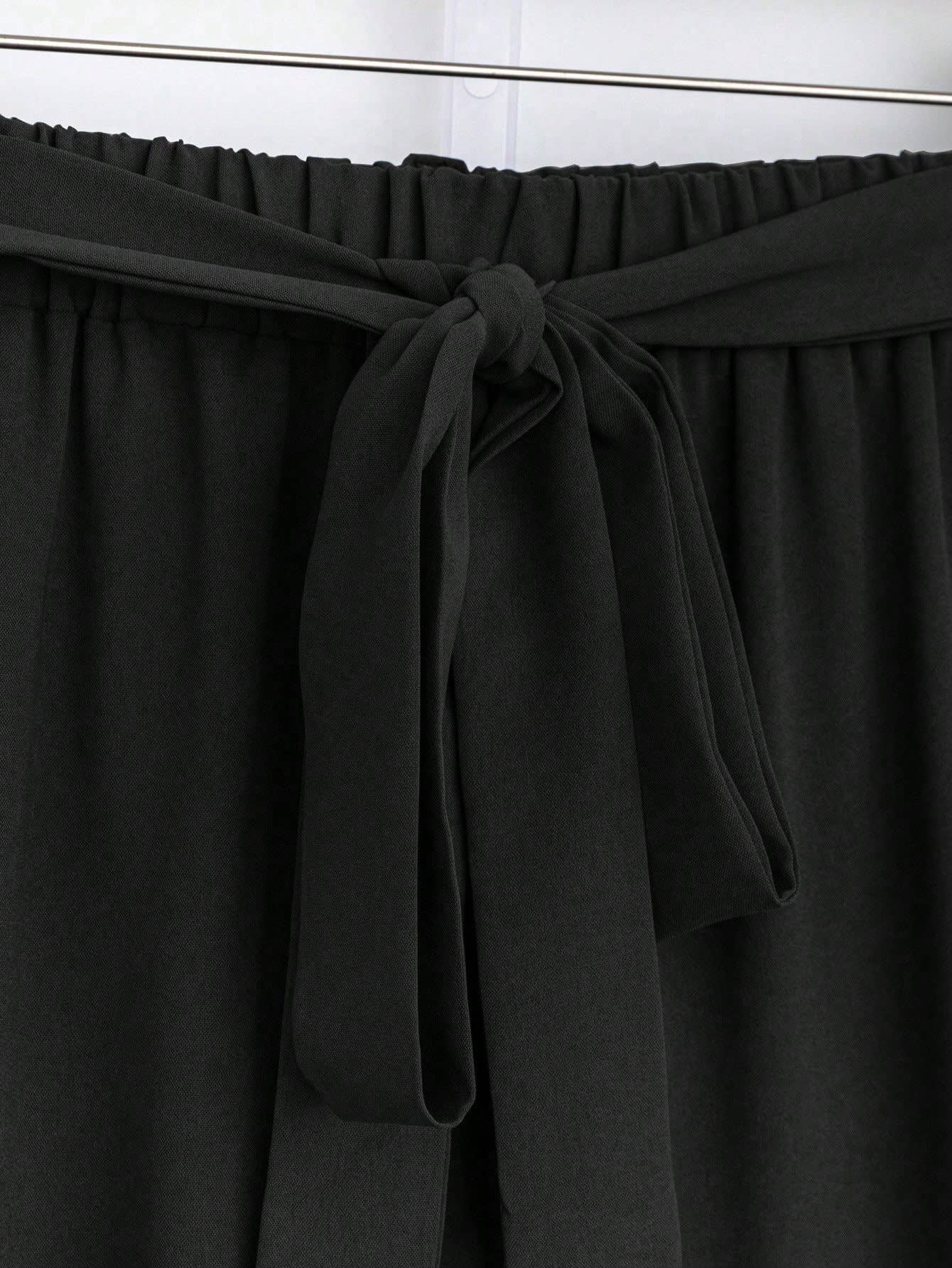 Solid color pantsuit lotus sleeve printed top