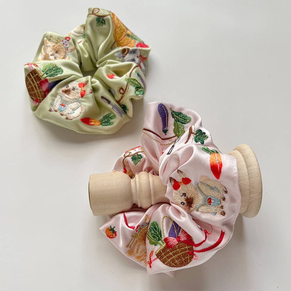 DESIGN SATIN CUTE EMBROIDERED BUNNY HAIRBAND