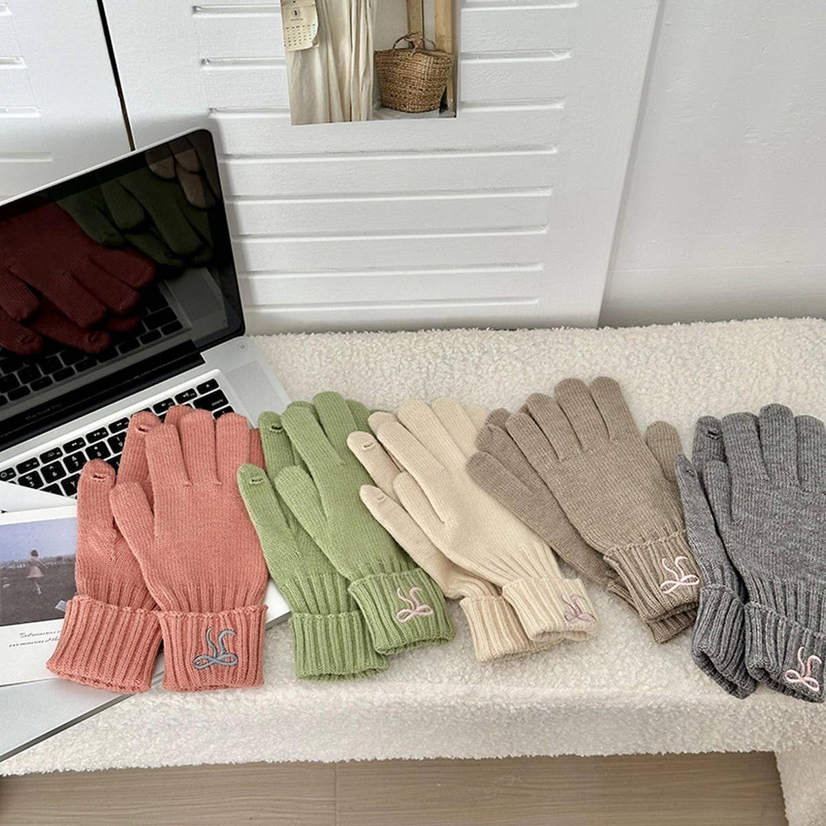 2024 NEW BOW EMBROIDERY KNITTED GLOVES_CWAG0140