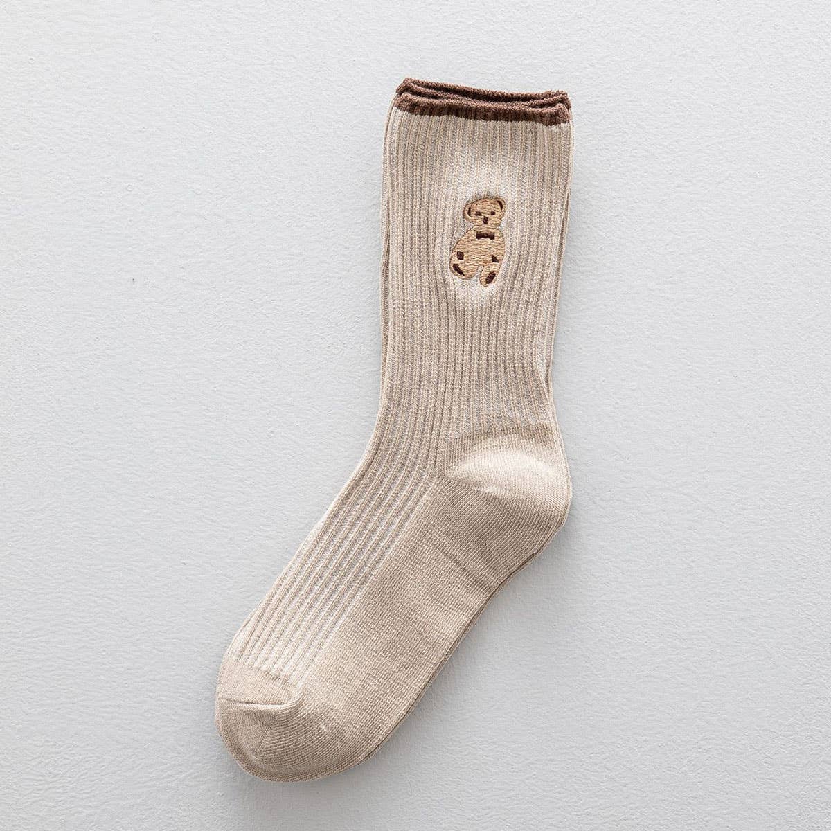 Brown Bear Embroidery Cotton Crew socks_CWMS1352