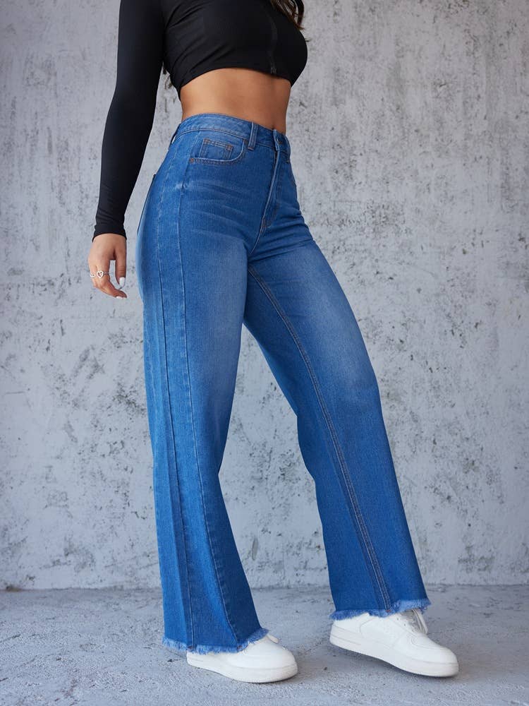 CASUAL WIDE-LEG JEANS WITH NO SPRING IN THEM