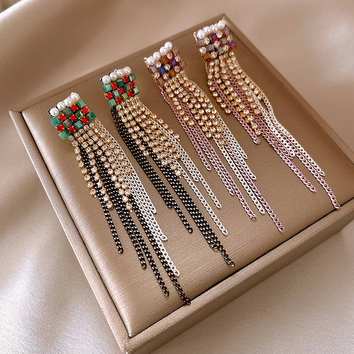 CRYSTAL TASSEL FASHION LIGHT LUXURY EARRINGS