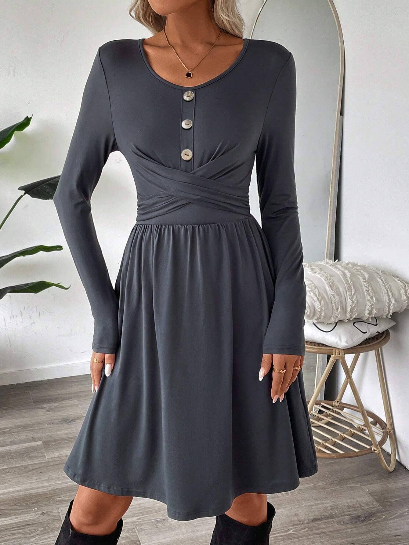 SIMPLE FASHION HIGH-WAISTED MID-LENGTH DRESS
