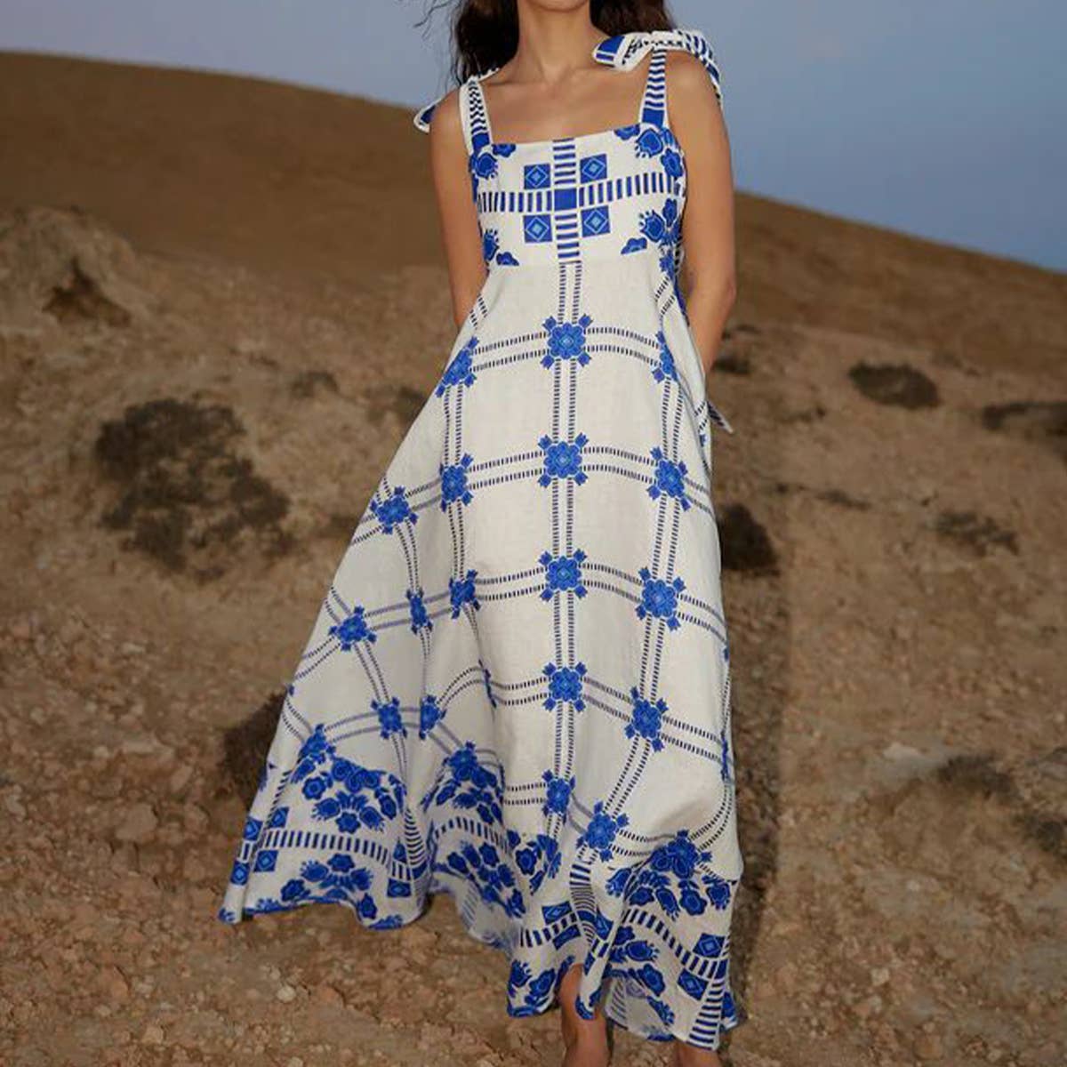 Holiday halter halter sleeveless printed dress