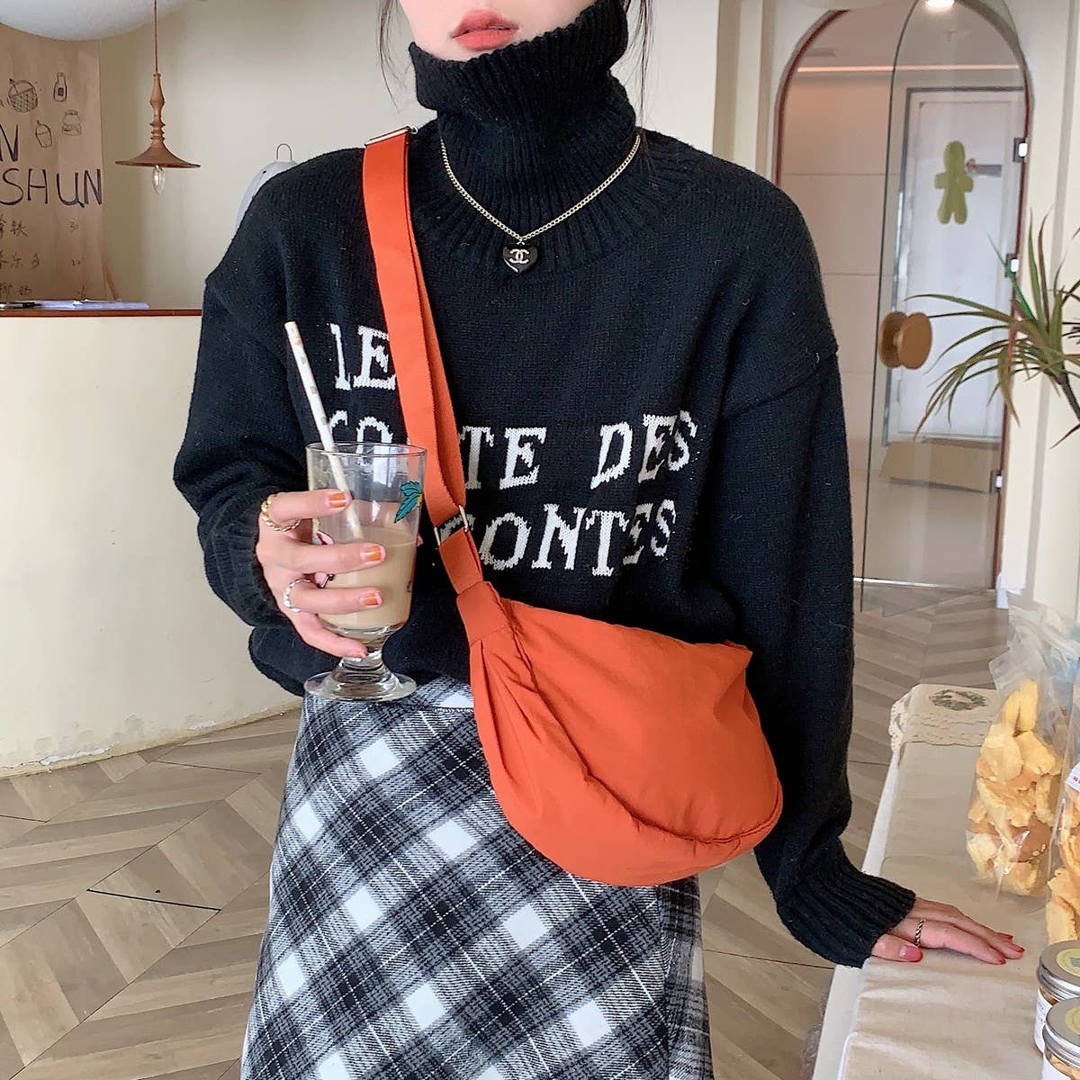 CWAB5811_RETRO STYLISH CROISSANT SHOULDER BAG