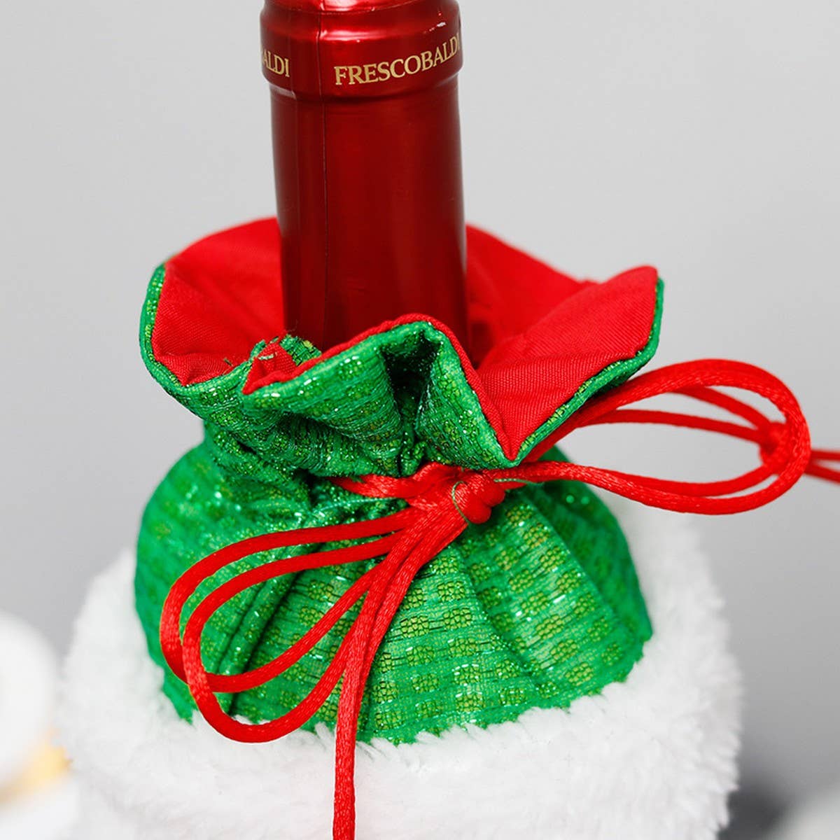 Santa Claus Wine Bottle Cover for Christmas_CWAJE05401