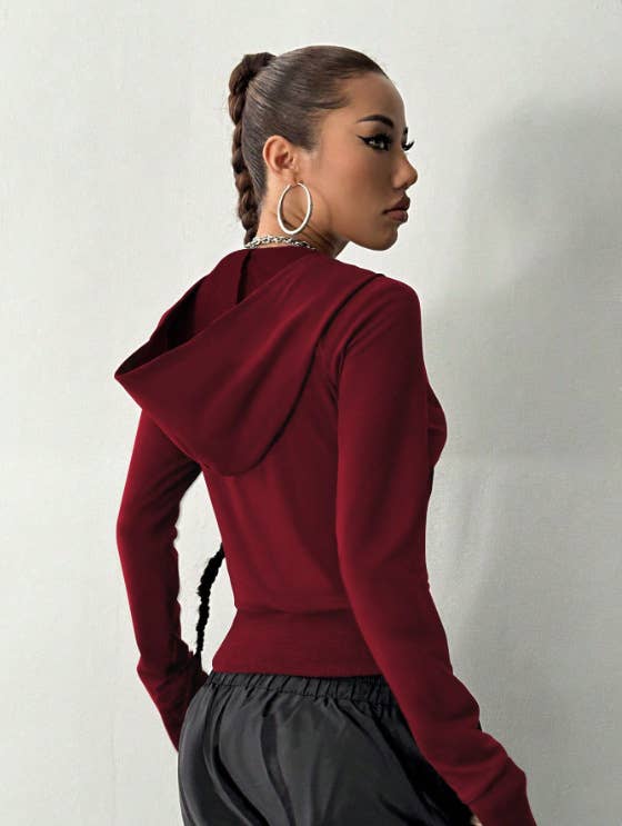 Simple form-fitting base printed sweatshirt