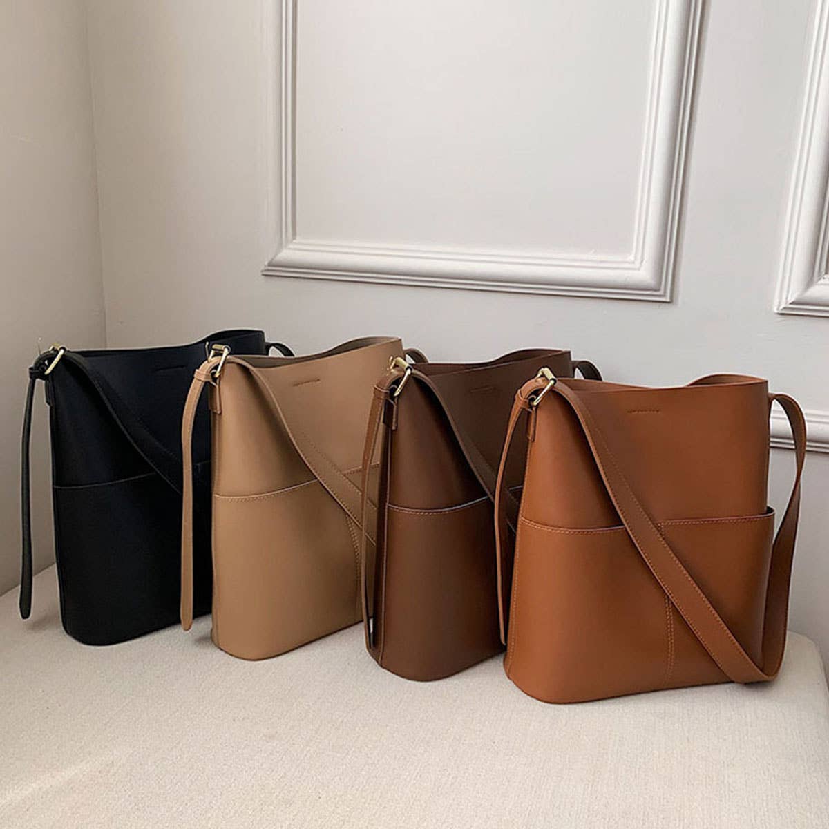 WOMEN LARGE-CAPACITY DESIGN SLUNG BUCKET BAG_CWAB0961