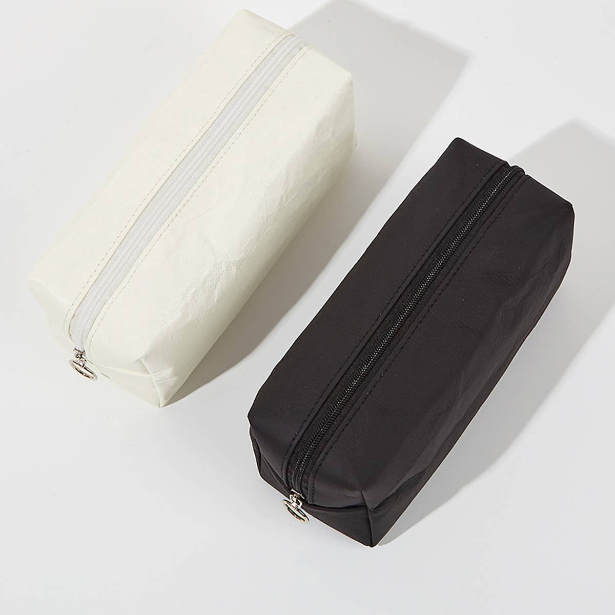 SIMPLE DUPONT PAPER ECO FRIENDLY MAKEUP BAG_CWAB1427