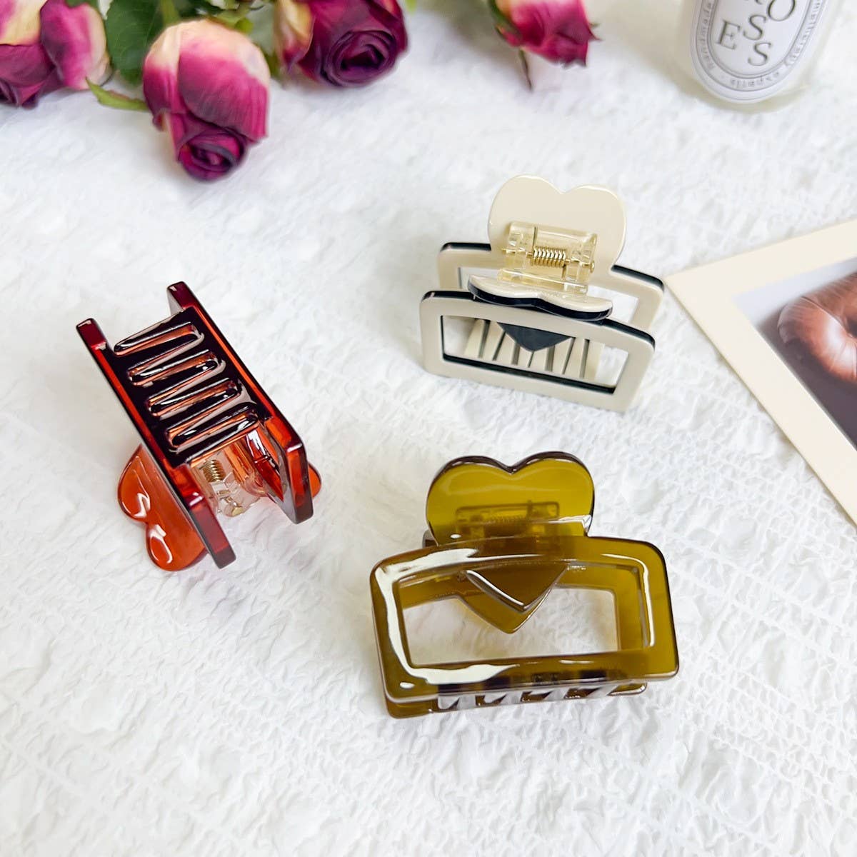 Heart Acetate Hair Claw - Minimalist Chic Clip_CWAHA1596