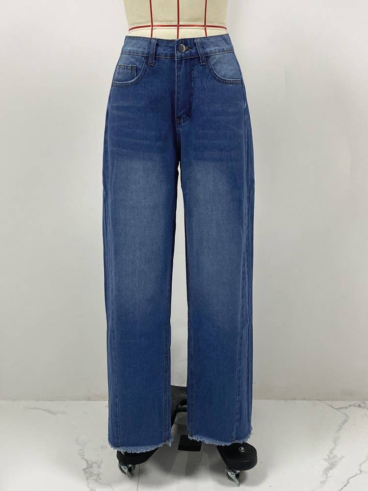 CASUAL WIDE-LEG JEANS WITH NO SPRING IN THEM