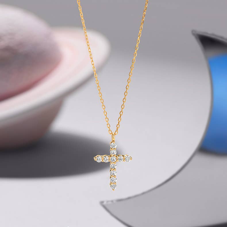 Cross necklace is a full diamond collarbone chain