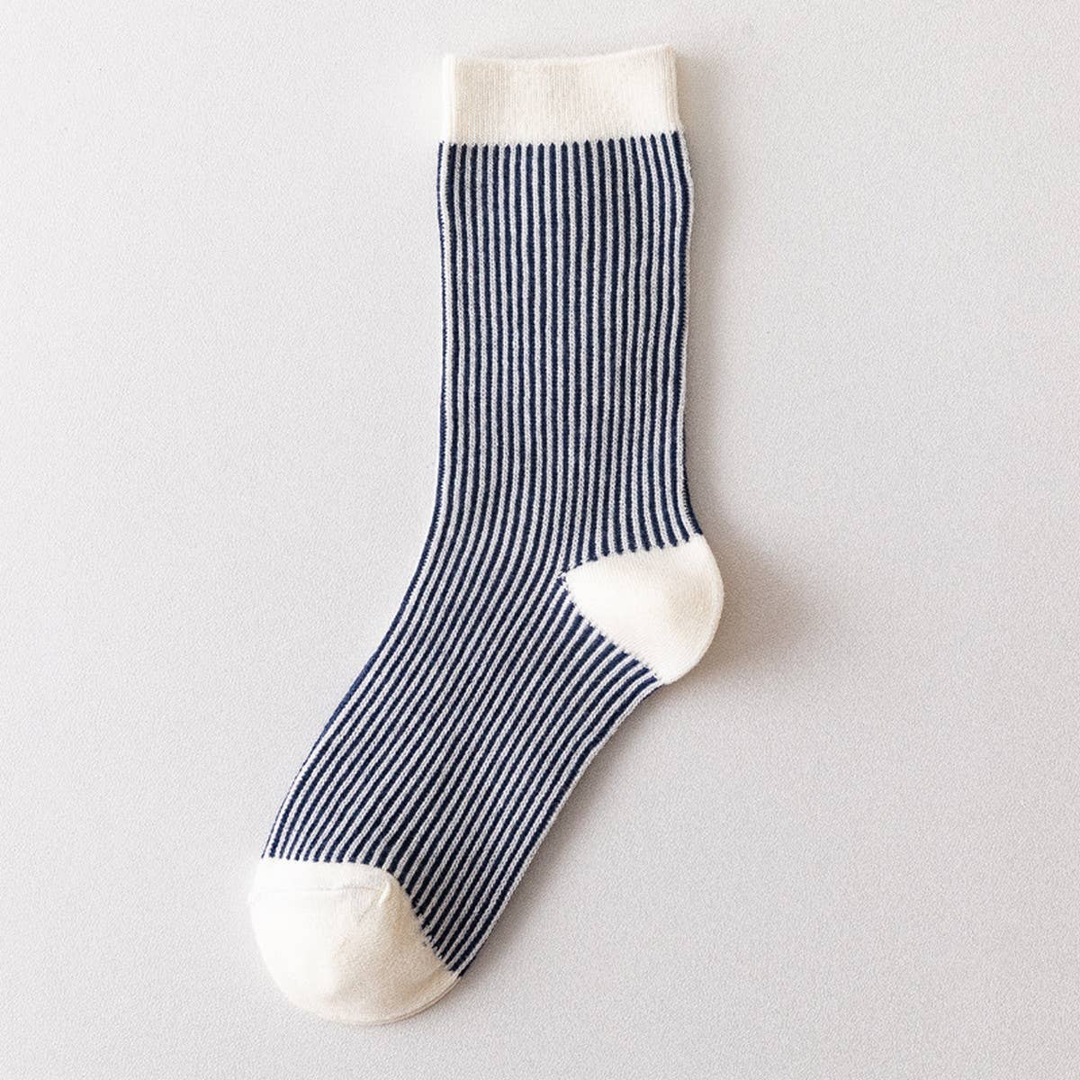 SIMPLE STRIPED MID-CALF SOCKS_CWMS0662