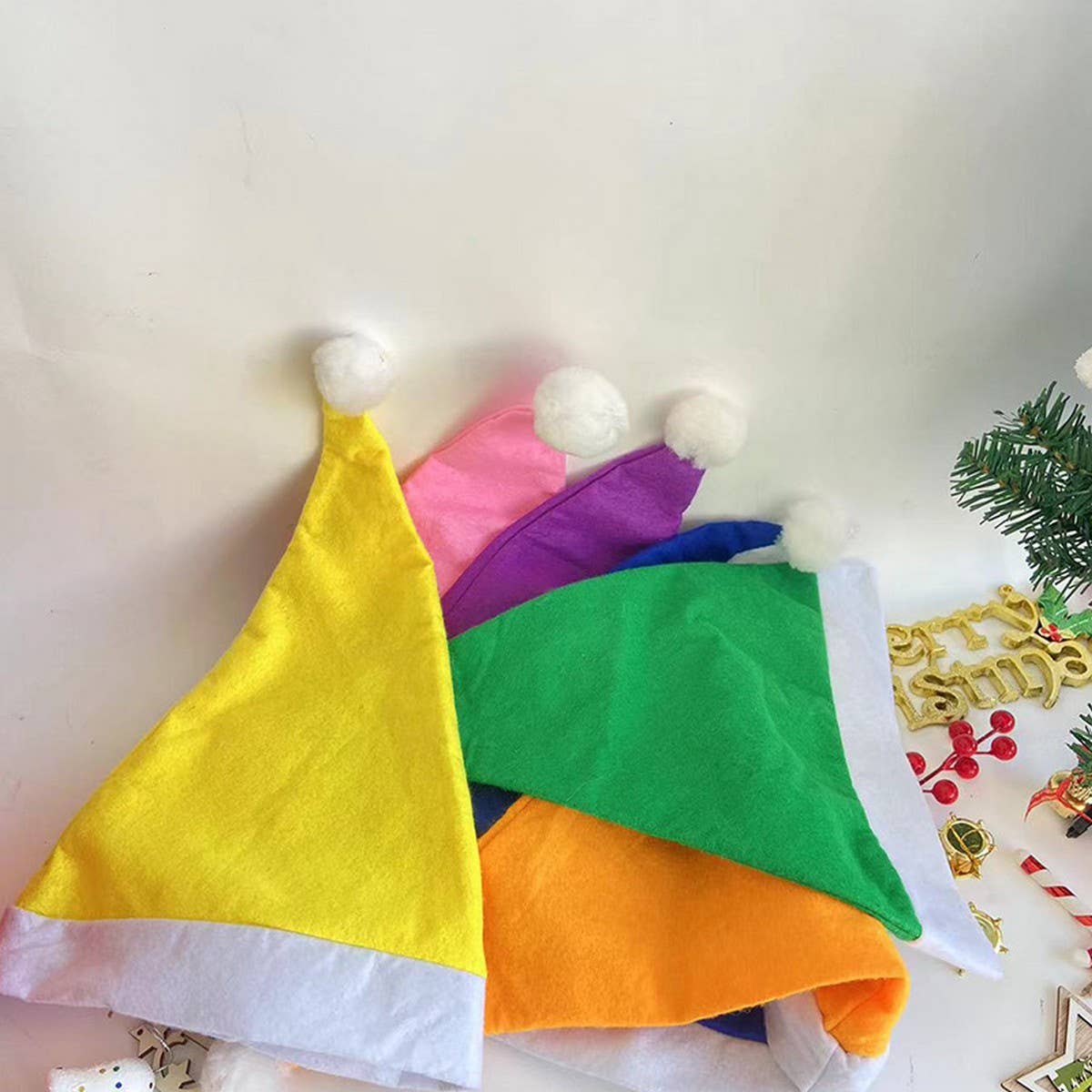 CWAH4075_CHRISTMAS ADULT MULTICOLOR SANTA HAT