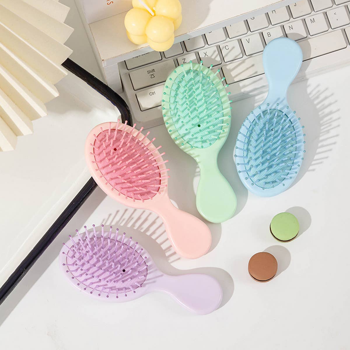 CHILDREN COMPACT MINI CUTE HOME MASSAGE COMB