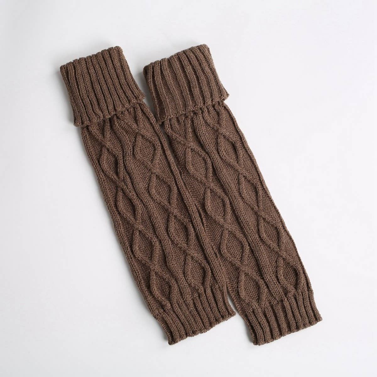 WARM MID-LENGTH DIAMOND-SHAPED SOCKS