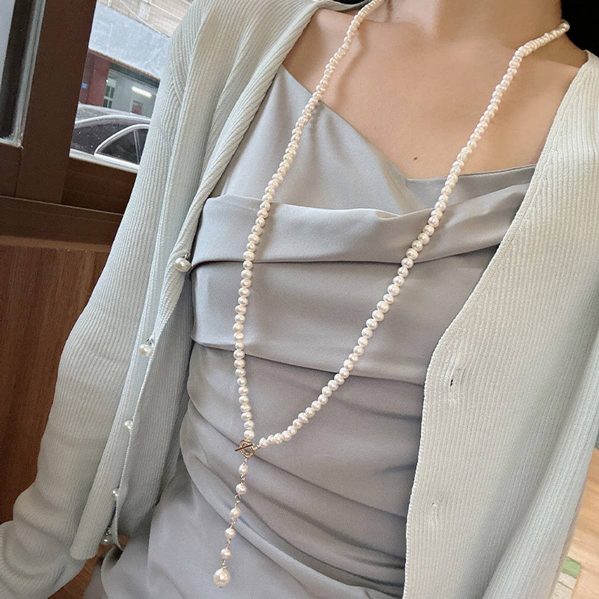 HIGH-GRADE FRESHWATER PEARL SWEATER NECKLACE