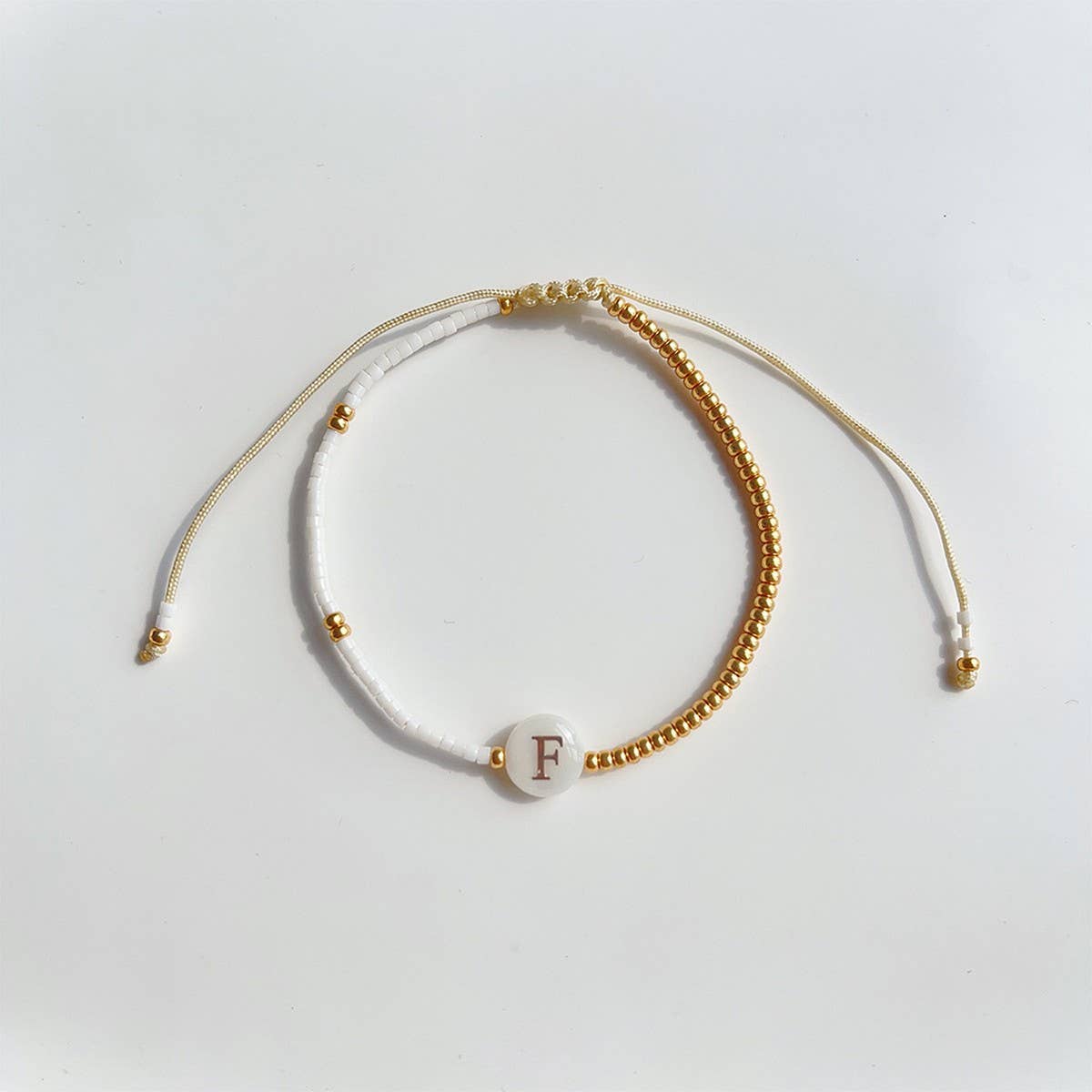 CWAJE4559_SMALL FRENCH STYLE ADJUSTABLE BRACELET