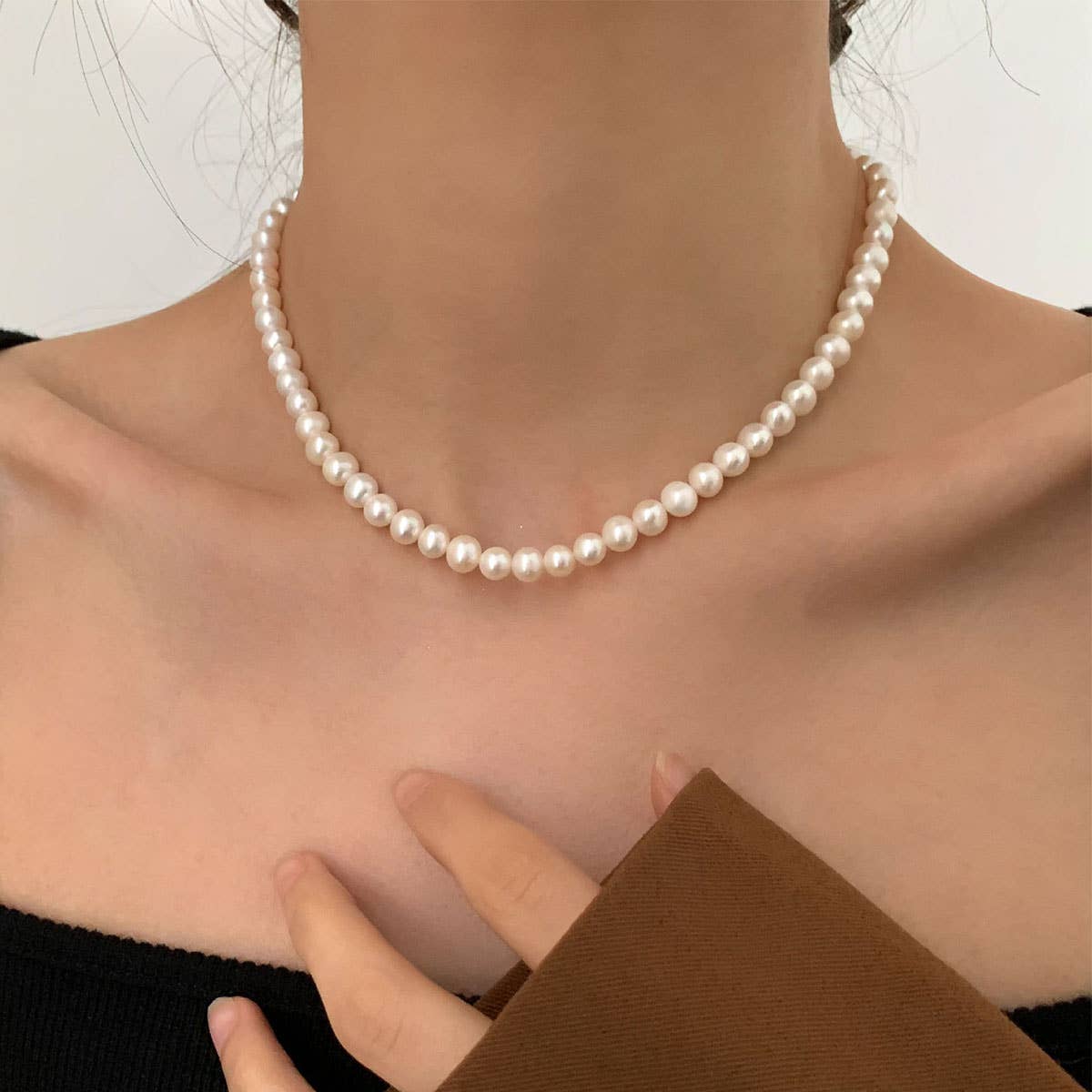 Fashionable Bahak freshwater pearl necklace