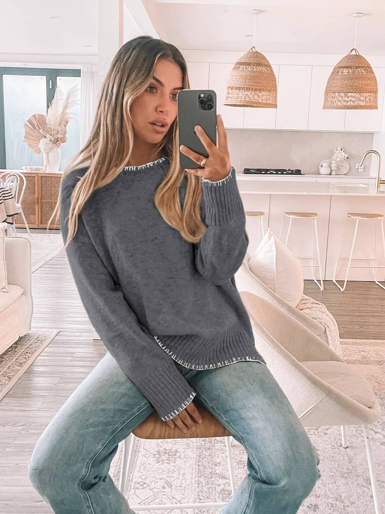 Solid color sweater with pullover trim crew neck