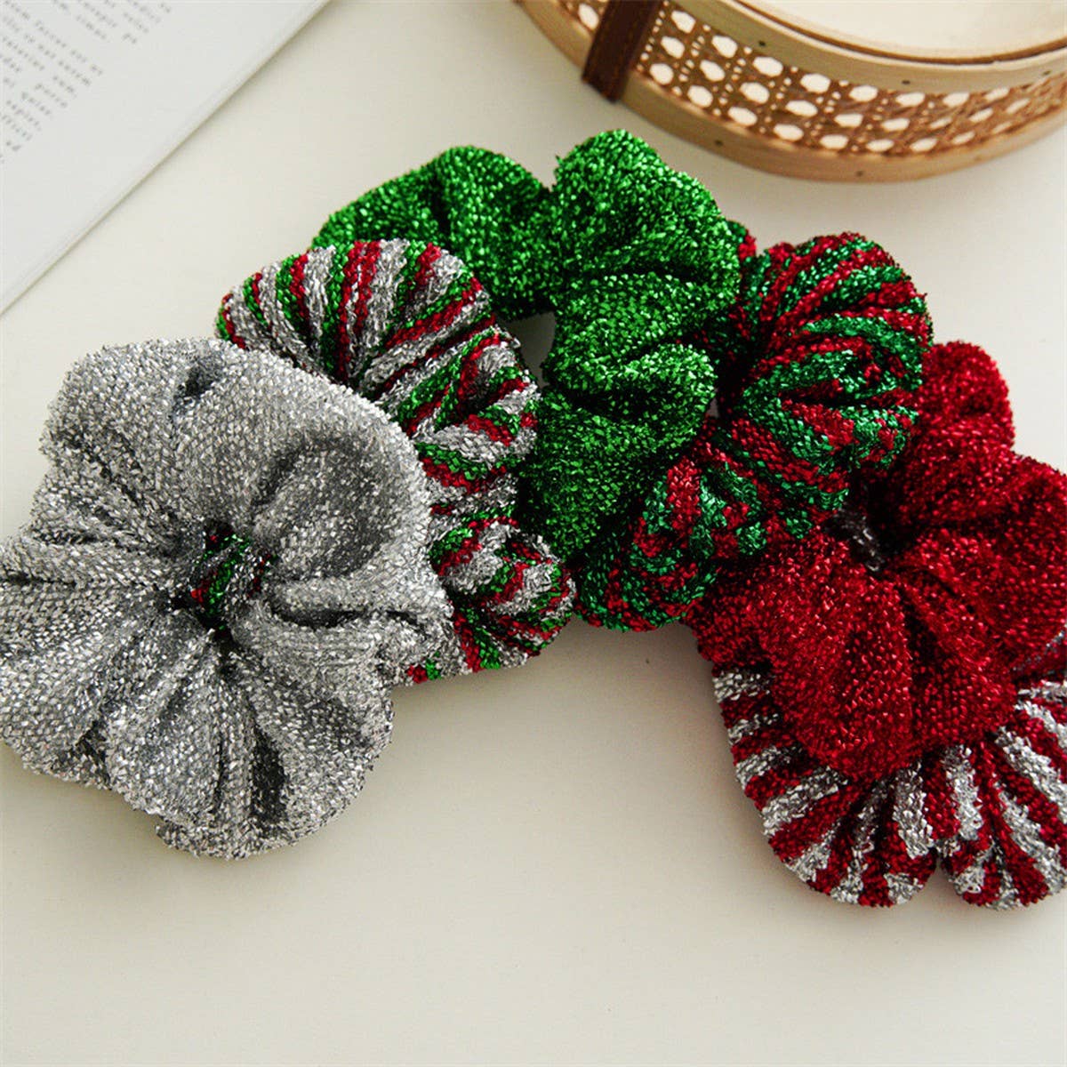 CHRISTMAS SIMPLE NEW HAIR SCRUNCHIES
