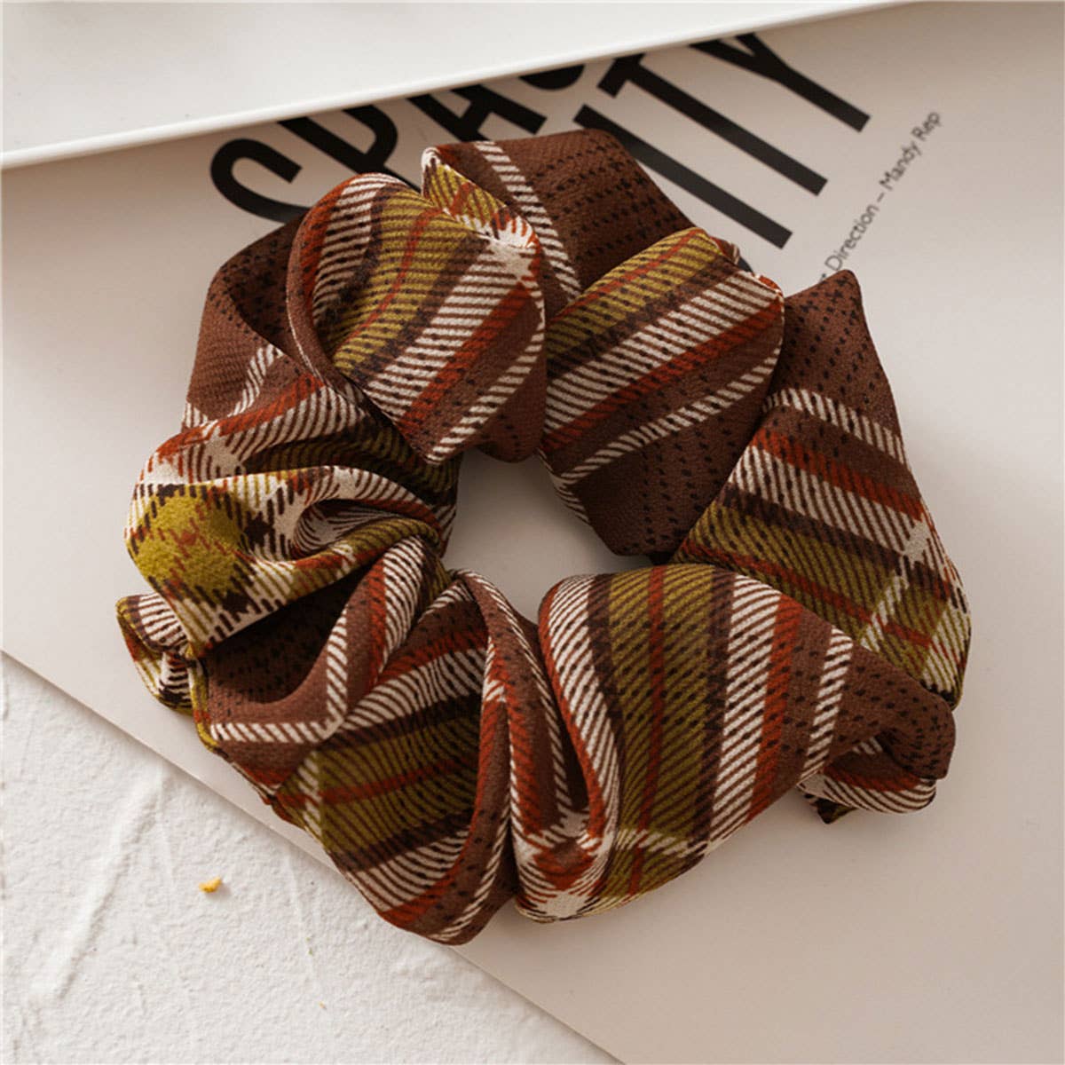 NEW CHECKERED PRINT SCRUNCHIES_CWAHA0352