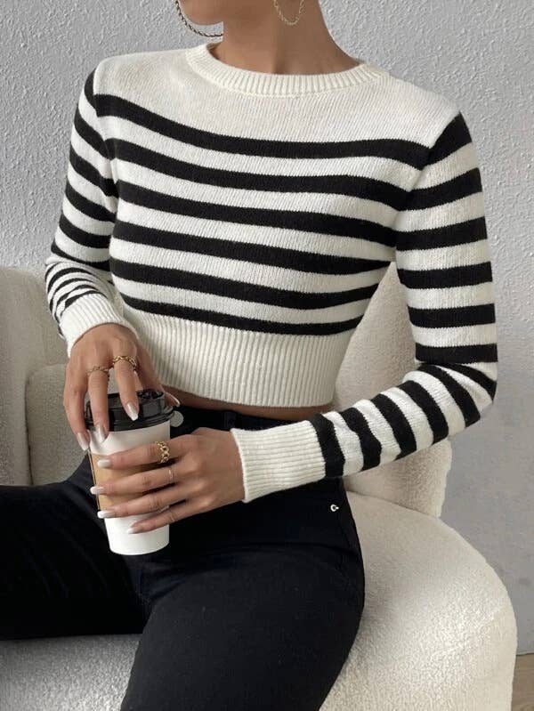 Sexy round-neck striped knitted short sweater