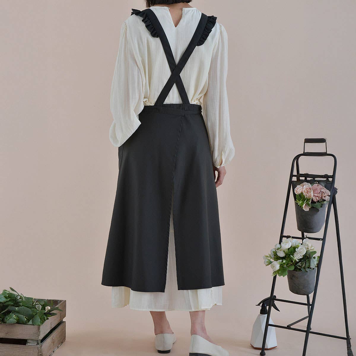 French Dress Style Linen Aprons with pockets