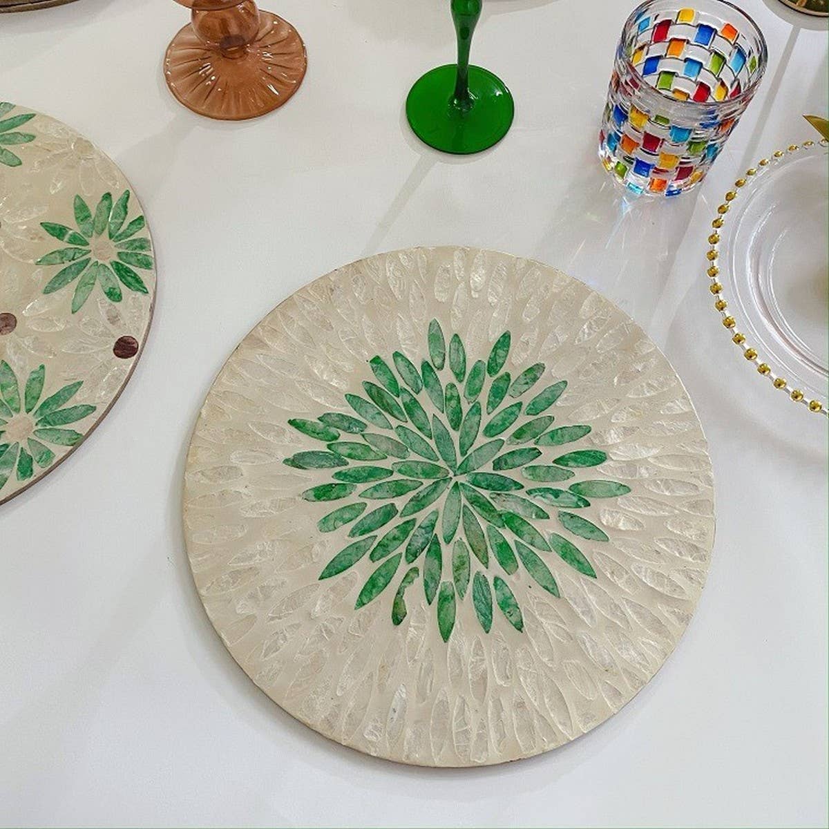 CREATIVE COLORFUL SHELL ROUND PAD INSULATION PAD