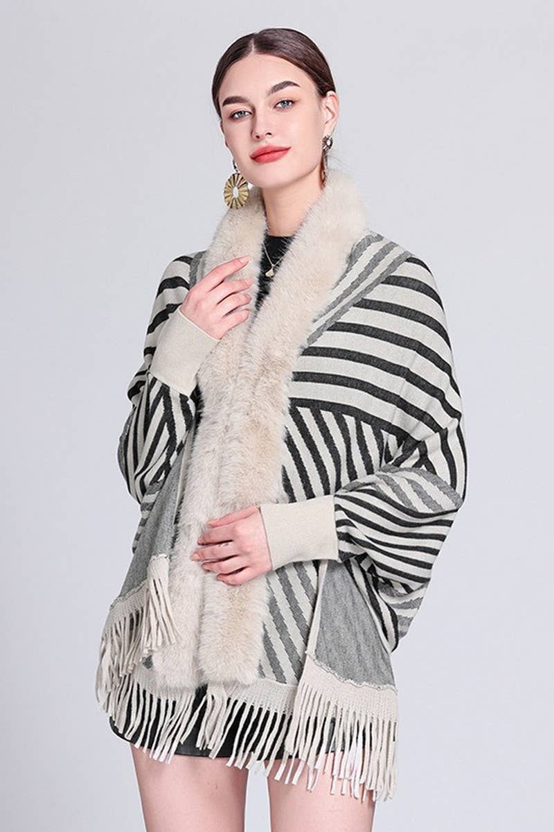 CWOCAL0971_STRIPED FRINGED KNITTED CAPE CARDIGAN