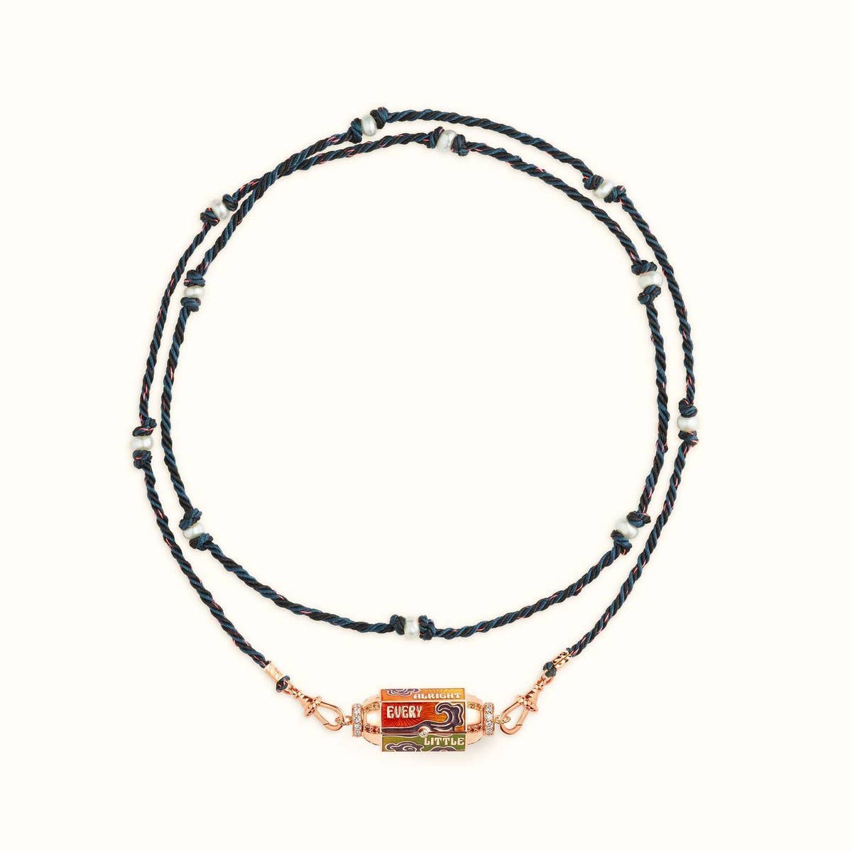 NICHE DESIGN GOLD PLATED PENDANT NECKLACE_CWMM3784