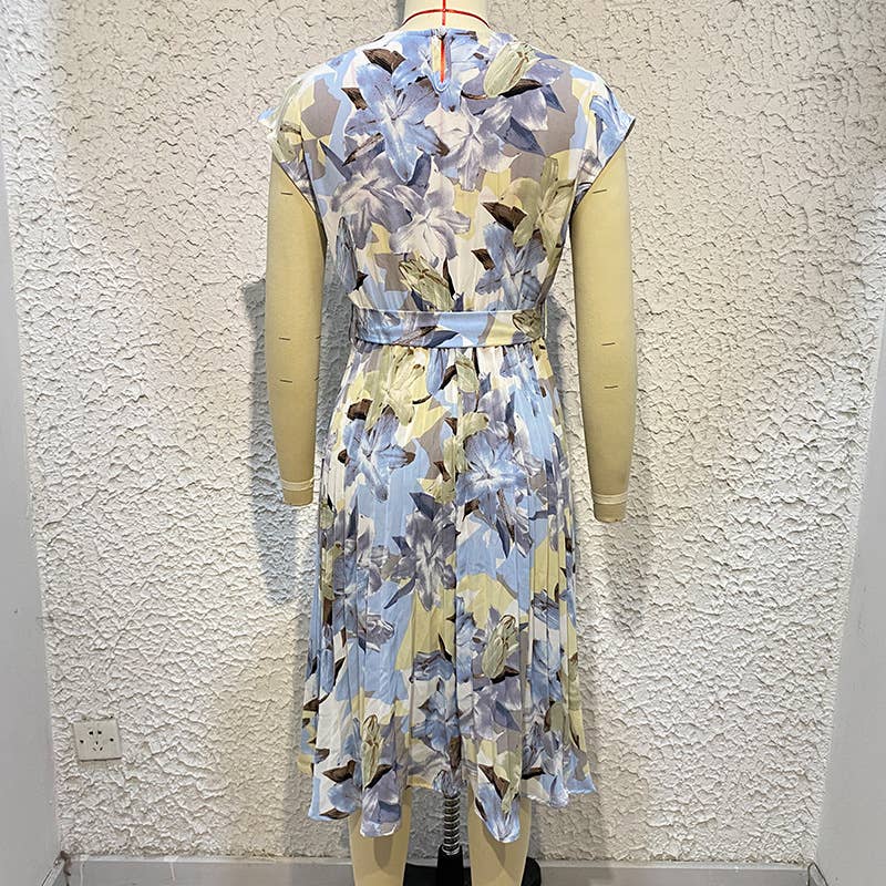 PRINTED CREW NECK LACE-UP PLEATED DRESS