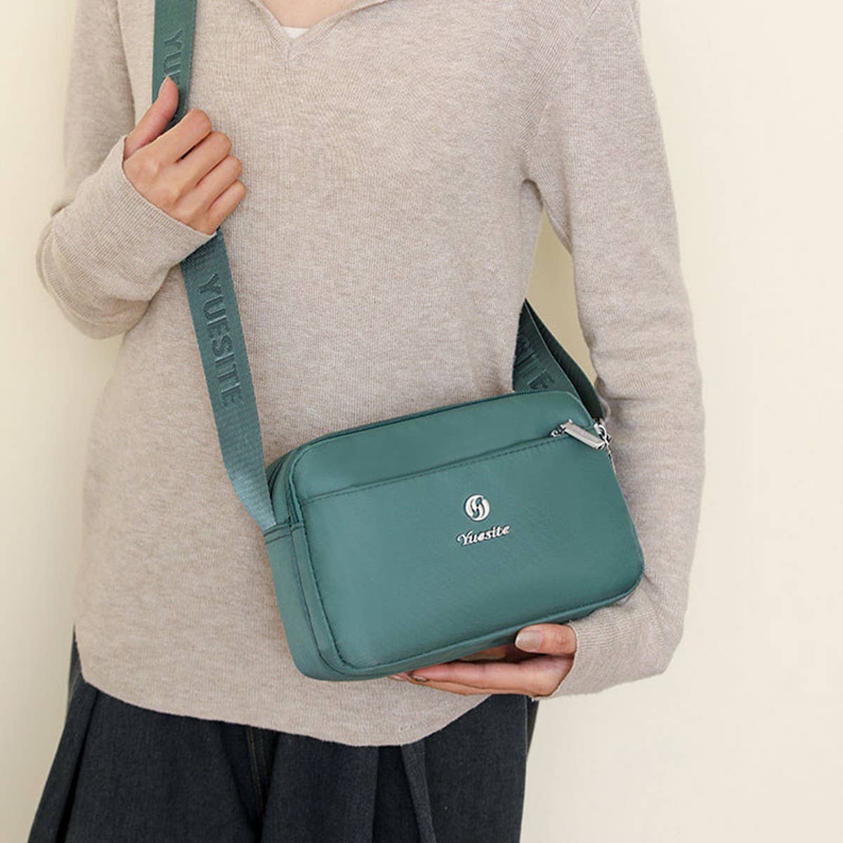 FASHIONABLE SIMPLE SHOULDER MESSENGER BAG_CWAB3499