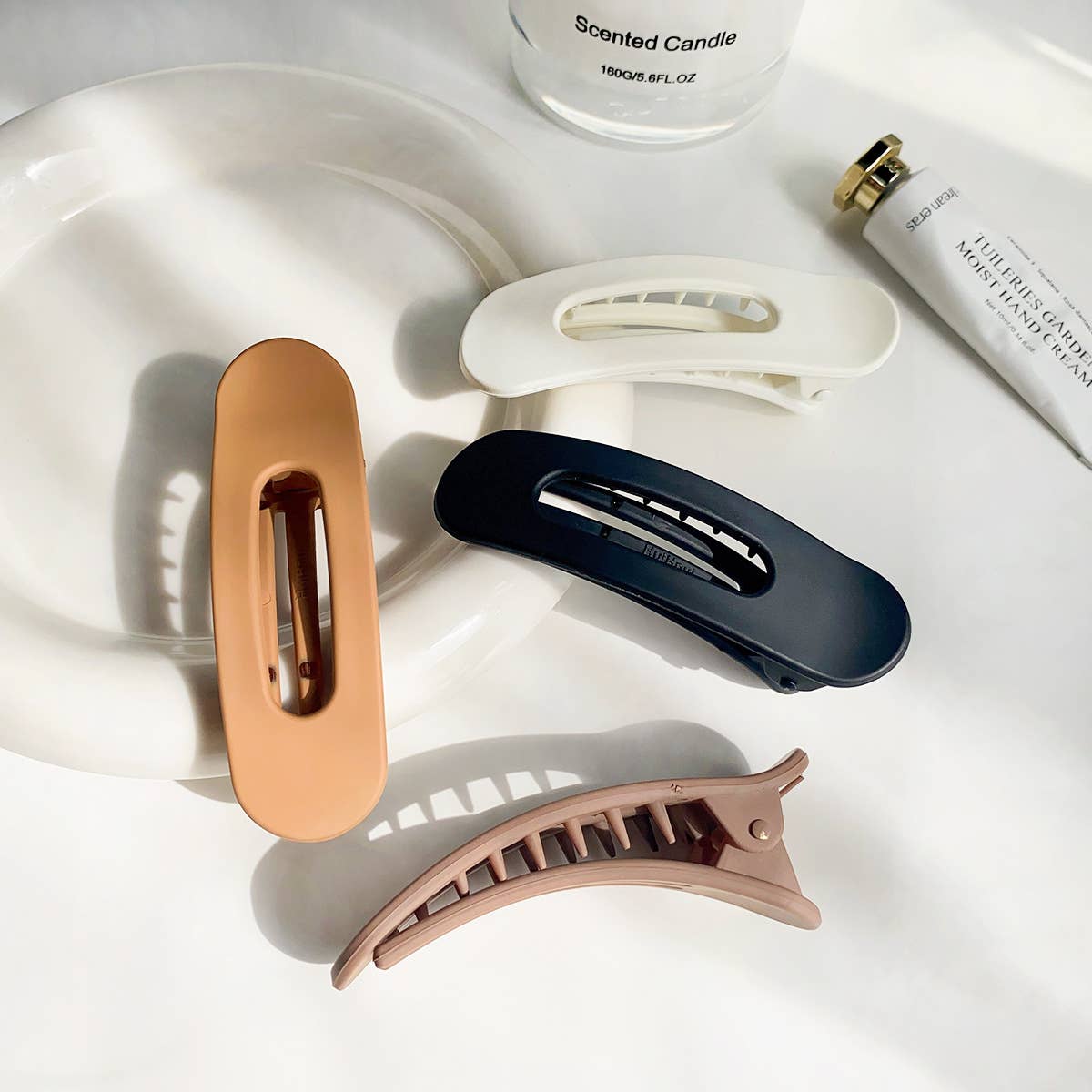 Simple and elegant matte coffee series hair clips