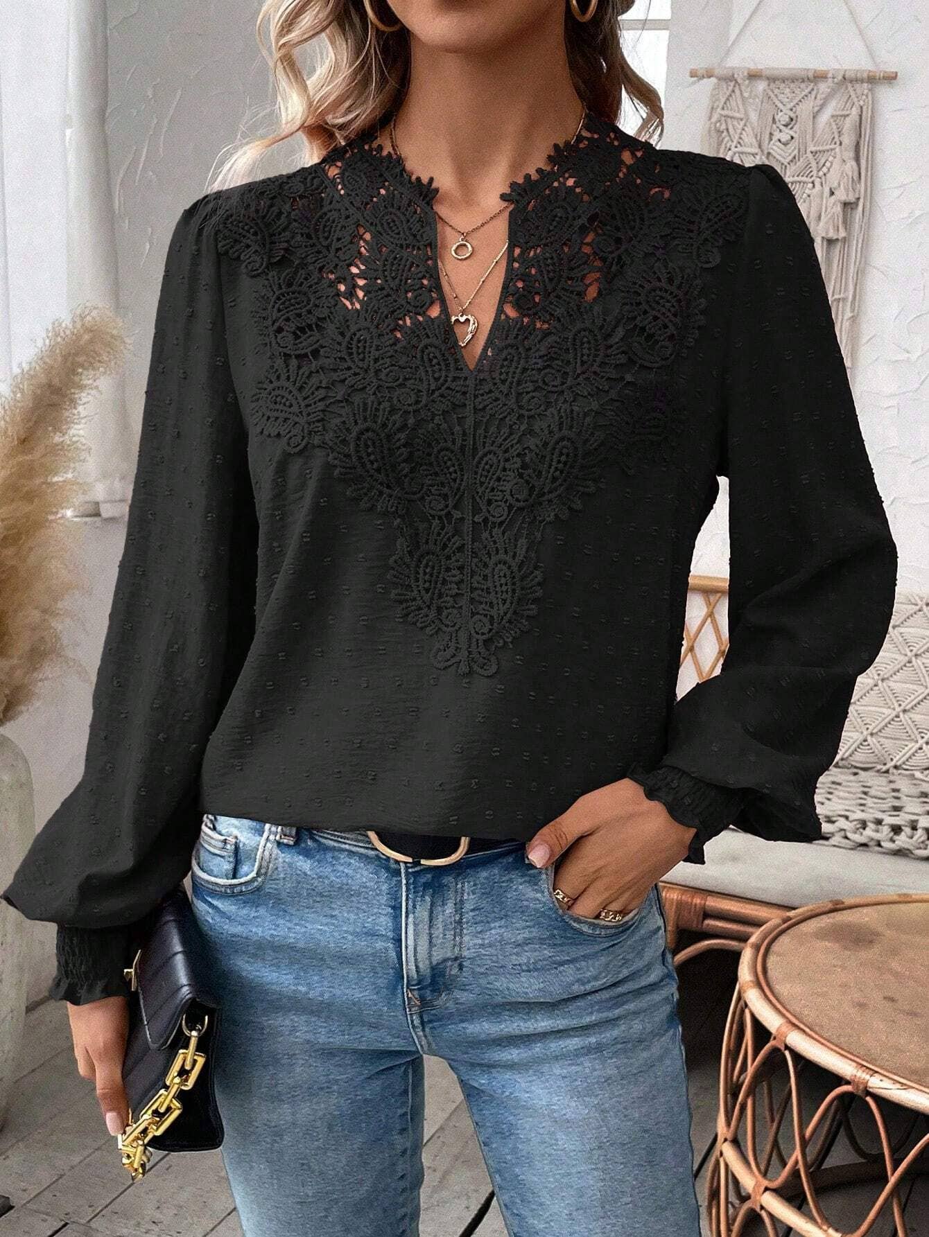 V-neck lace solid-color long-sleeved T-shirt