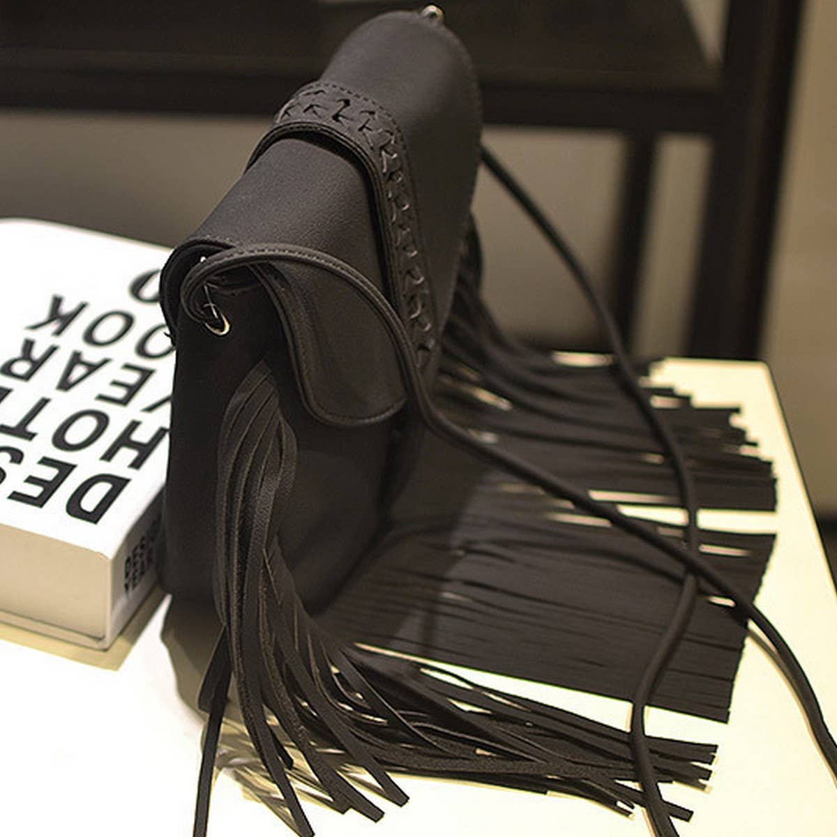 CWAB4563_BRAIDED BELT BUCKLE NUBUCK TASSEL SHOULDER BAG