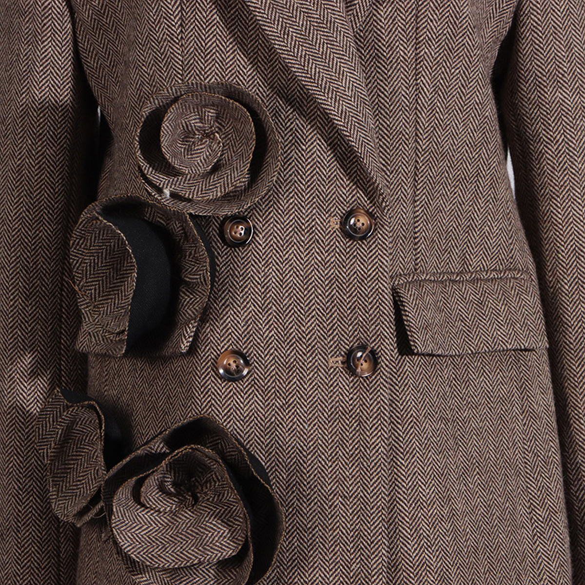 Chic Double-Breasted Blazer with 3D Floral Details_CWOCO1225