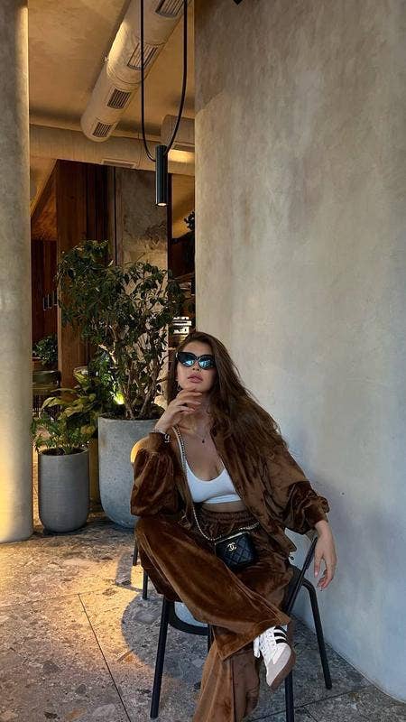 Stylish canary zipper drawstring casual suit