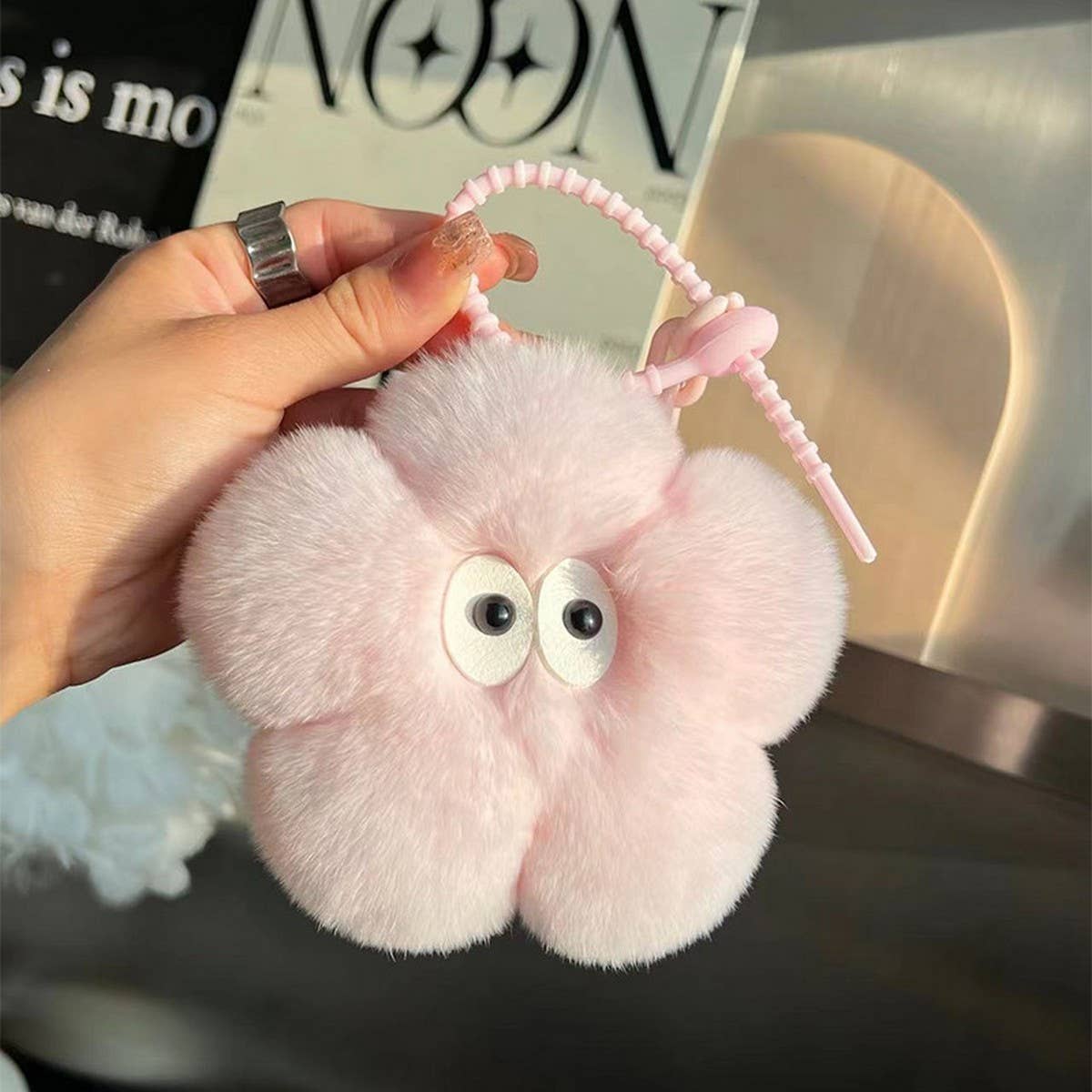 CUTE FLOWER PLUSH BALL BAG CAR KEYCHAIN PENDANT
