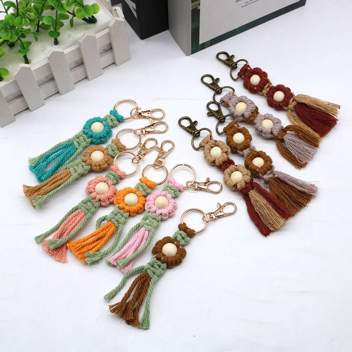 HAND-WOVEN FLOWER KEYCHAIN